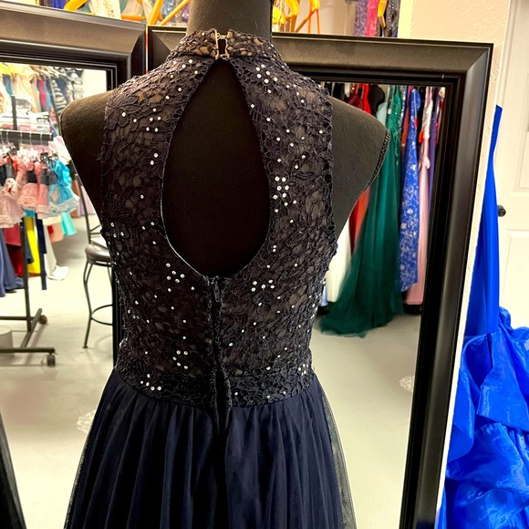 Let by and full navy dress - Picture 4 of 4